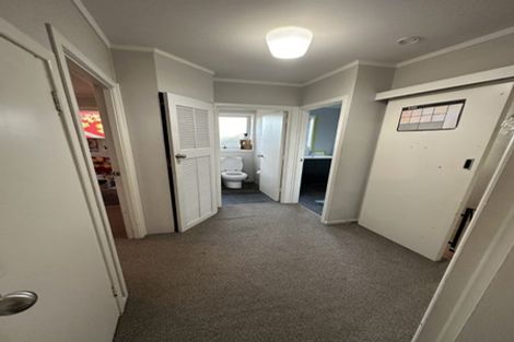 Photo of property in 6 Minton Place, Manurewa, Auckland, 2102