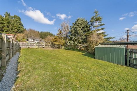 Photo of property in 1 Garth Lane, Maoribank, Upper Hutt, 5018