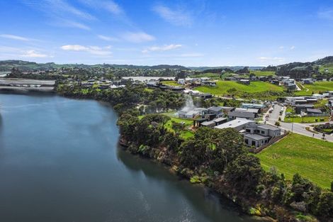 Photo of property in 46 Omahina Street, Raglan, 3225