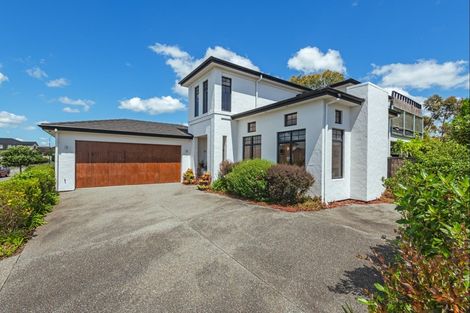 Photo of property in 60 Ruapehu Drive, Fitzherbert, Palmerston North, 4410