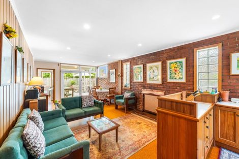 Photo of property in 76a Lake Road, Narrow Neck, Auckland, 0624