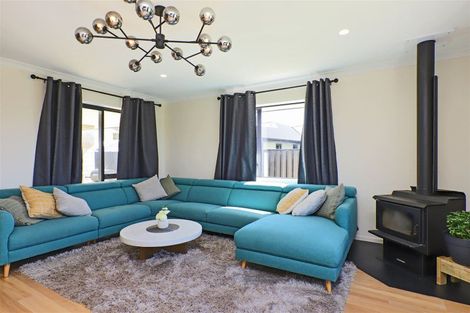 Photo of property in 22 Read Crescent, Clive, 4102