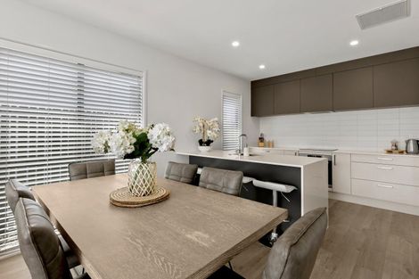 Photo of property in 17 Inder Street, Jacks Point, 9371