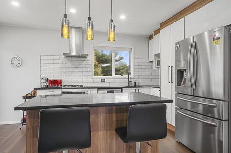 Photo of property in 1 Kingsway Crescent, Forest Lake, Hamilton, 3200