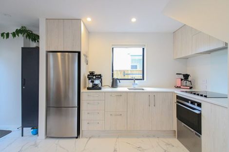 Photo of property in 4/123 Cambridge Terrace, Fairfield, Lower Hutt, 5011