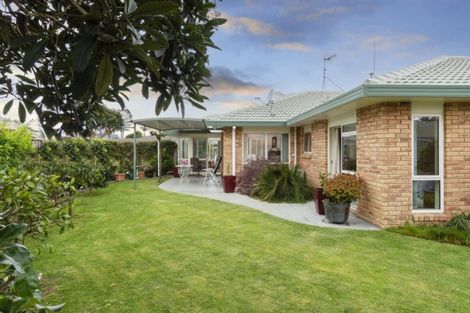 Photo of property in 82 Santa Monica Drive, Papamoa Beach, Papamoa, 3118