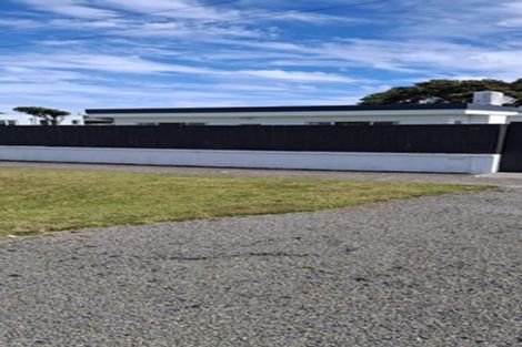 Photo of property in 62 Gisborne Terrace, Opunake, 4616