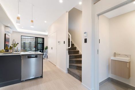 Photo of property in 7/52 Newington Road, Henderson, Auckland, 0612