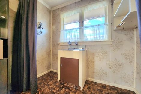 Photo of property in 12 Balmoral Street, Oamaru North, Oamaru, 9400