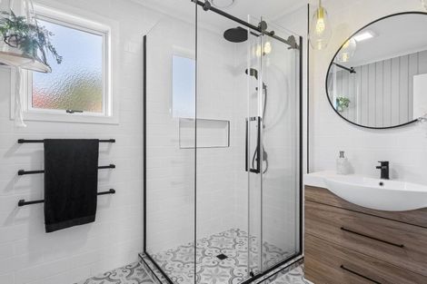 Photo of property in 9 Laredo Grove, Totara Park, Upper Hutt, 5018