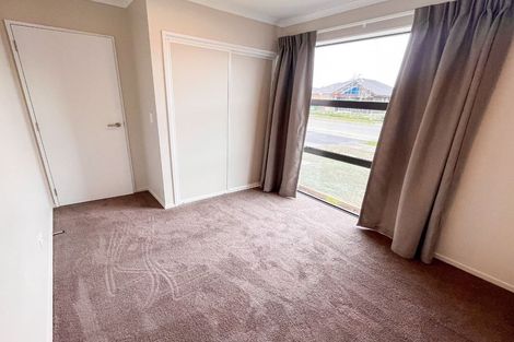 Photo of property in 10 Larissa Road, Halswell, Christchurch, 8025