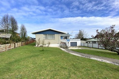Photo of property in 43 Russleigh Drive, Dinsdale, Hamilton, 3204