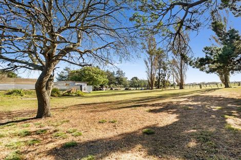 Photo of property in 2828 State Highway 1, Sanson, Palmerston North, 4479
