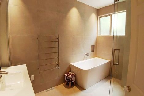 Photo of property in 2/18 Waipa Street, Birkenhead, Auckland, 0626