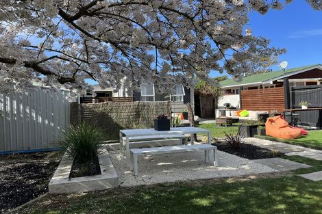 Photo of property in 47 Kings Avenue, Waikuku Beach, 7402