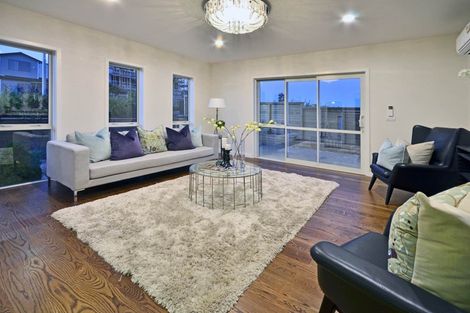 Photo of property in 11 Bearing Parade, Long Bay, Auckland, 0630