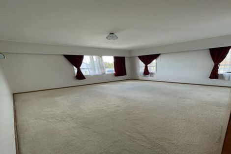 Photo of property in 167 Carlisle Road, Northcross, Auckland, 0632