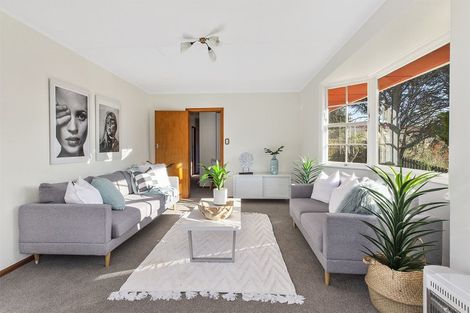 Photo of property in 17 Cardiff Crescent, Cannons Creek, Porirua, 5024