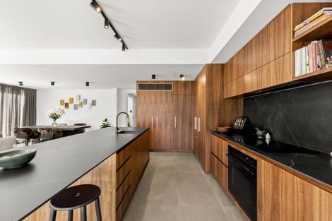 Photo of property in 513 Peninsula Road, Kelvin Heights, Queenstown, 9300