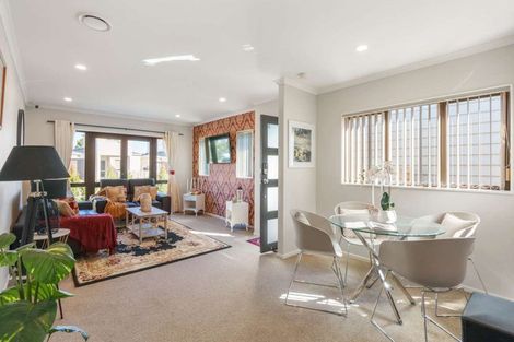 Photo of property in 4 Tribute Loop, Takanini, 2112