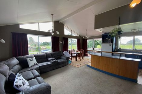 Photo of property in 46 Rahiri Street, Waitara, 4320