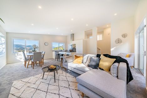 Photo of property in 70 Riverstone Drive, Riverstone Terraces, Upper Hutt, 5018