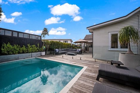 Photo of property in 50 Premier Avenue, Point Chevalier, Auckland, 1022