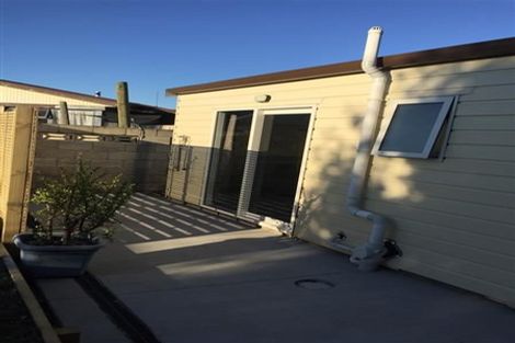 Photo of property in 122 Flaxmere Avenue, Flaxmere, Hastings, 4120