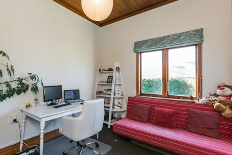 Photo of property in 59 Ferry Road, Clive, 4102