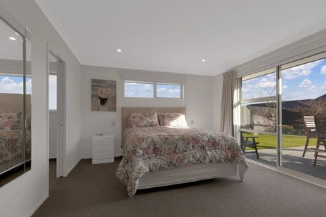 Photo of property in 12 Lewis Close, Rangiora, 7400