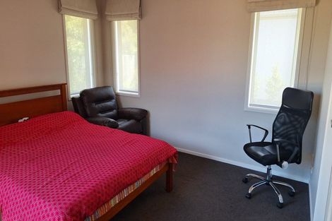 Photo of property in 18 Poulson Grove, Trentham, Upper Hutt, 5018