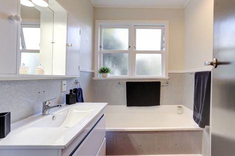 Photo of property in 4 Sedgebrook Street, Whanganui East, Whanganui, 4500