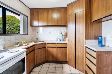 Photo of property in 1/41 Highland Park Drive, Highland Park, Auckland, 2010