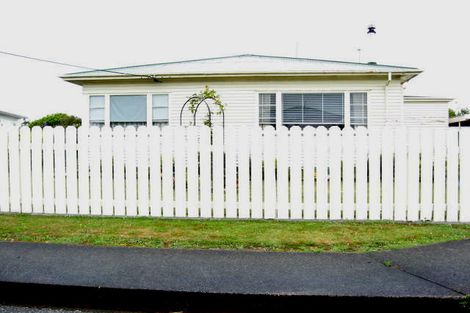 Photo of property in 1 Fair Crescent, Feilding, 4702