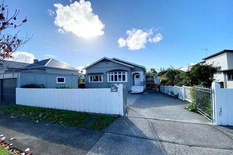 Photo of property in 5 Bannerman Road, Morningside, Auckland, 1022