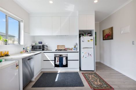 Photo of property in 13 Walter Ruddock Avenue, Kumeu, 0810