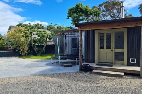 Photo of property in 317 Clifton Road, Te Awanga, 4102