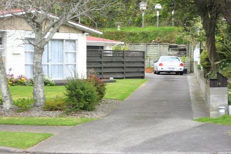 Photo of property in 2/12 Ambury Place, Merrilands, New Plymouth, 4312