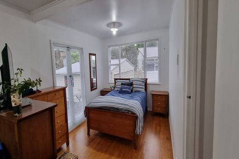 Photo of property in 15 Linwood Avenue, Forrest Hill, Auckland, 0620