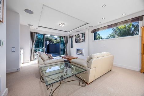 Photo of property in 106 Hillcrest Road, Hatfields Beach, Orewa, 0931