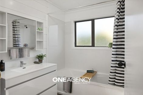 Photo of property in 22 Morere Street, Titahi Bay, Porirua, 5022