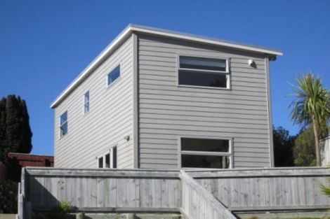 Photo of property in 2a Hillary Street, Tawa, Wellington, 5028