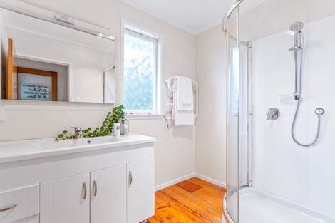 Photo of property in 26 Edwin Mitchelson Road, Muriwai, Waimauku, 0881