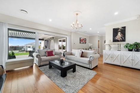 Photo of property in 576 Whitford Road, Whitford, Howick, 2571