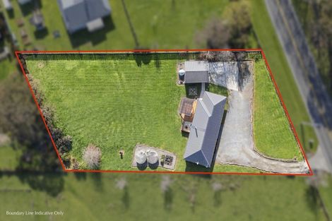 Photo of property in 841 Makerua Road, Tokomaru, Palmerston North, 4474