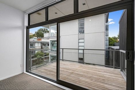 Photo of property in Revolucion Apartments, 203e/28 Torrens Terrace, Mount Cook, Wellington, 6011