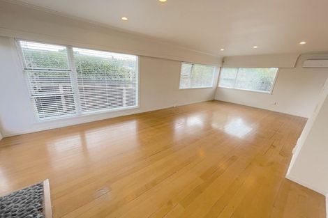 Photo of property in 2/17 Spencer Terrace, Hauraki, Auckland, 0622
