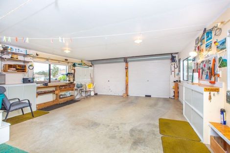 Photo of property in 1 Puriri Street, Raglan, 3225