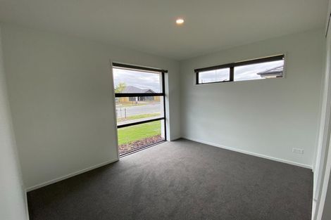 Photo of property in 5 Bill Hammond Drive, Belfast, Christchurch, 8051