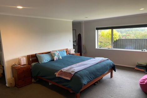 Photo of property in 86 Sunstone Crescent, Timberlea, Upper Hutt, 5018